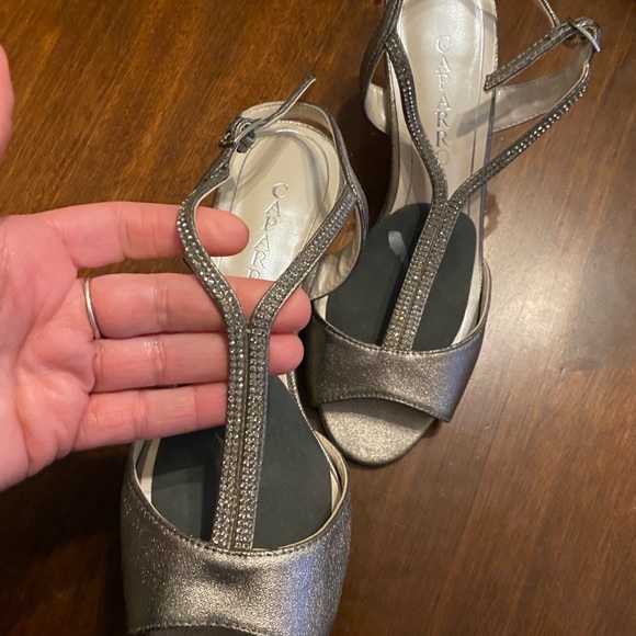 Matching dress shoes and purse for fancy occasion - Picture 6 of 9